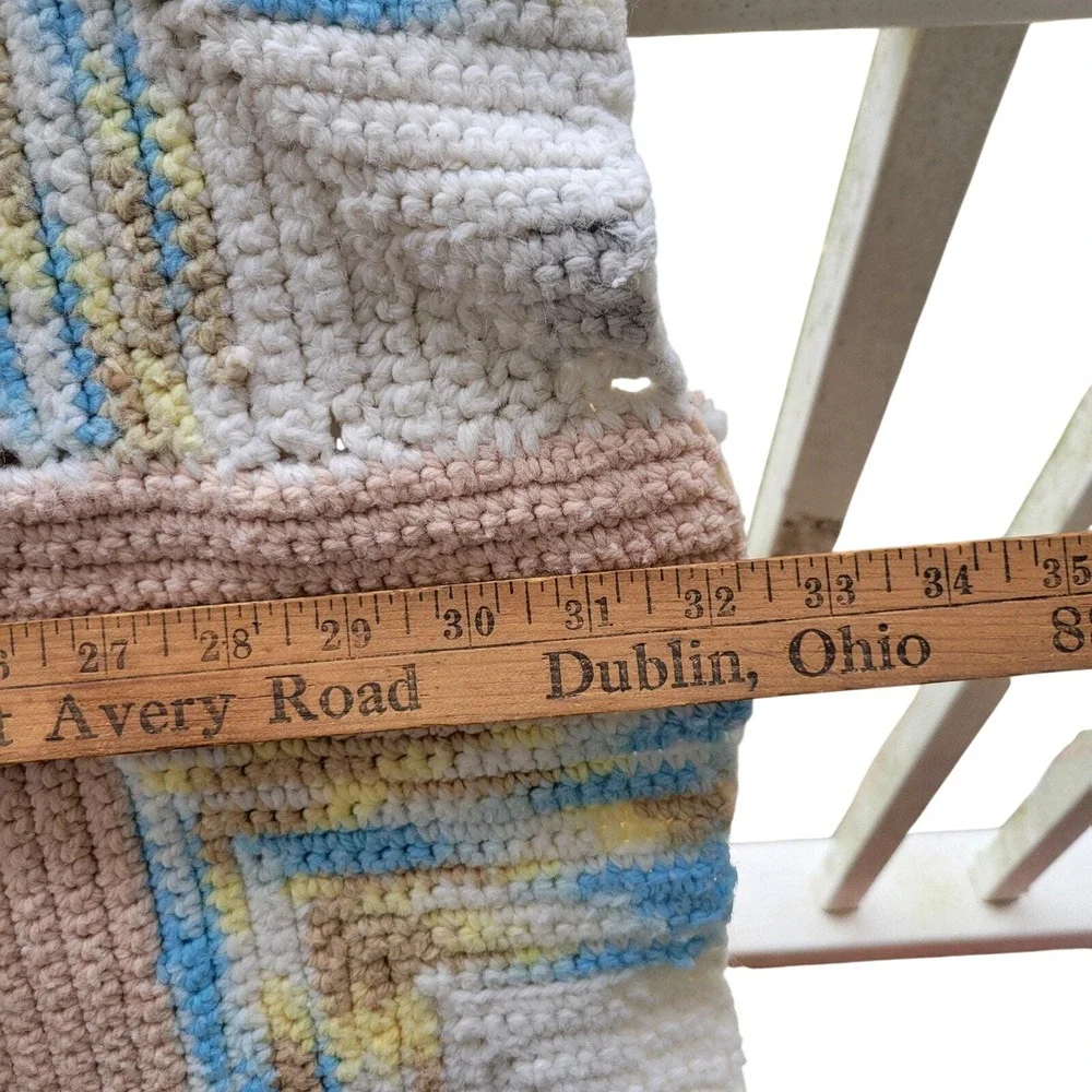 Vintage Handmade Crochet Throw Blanket Tan Blue Cream Log Cabin Square 24x32‎